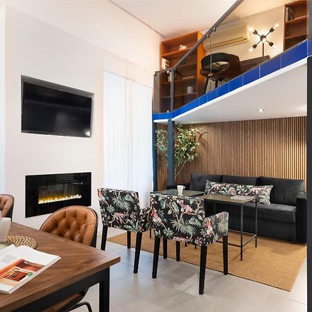 Alohamundi Pasion Apartment Sevilla Bagian luar foto